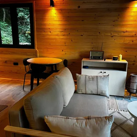 Love Cabin *